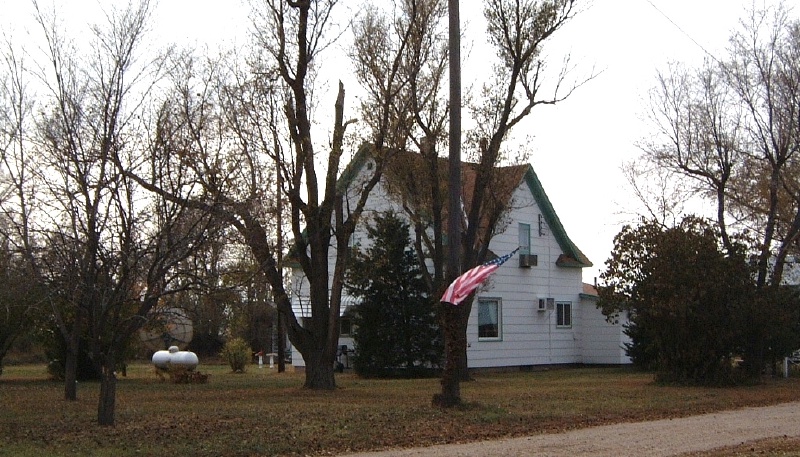 2000-10-23-2-Fresh-Painted-Farm-House.jpg